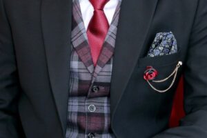 Pocket Square Styles Every Guy Should Know How to Fold