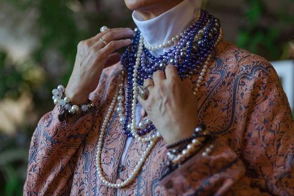 statement jewelry styling
